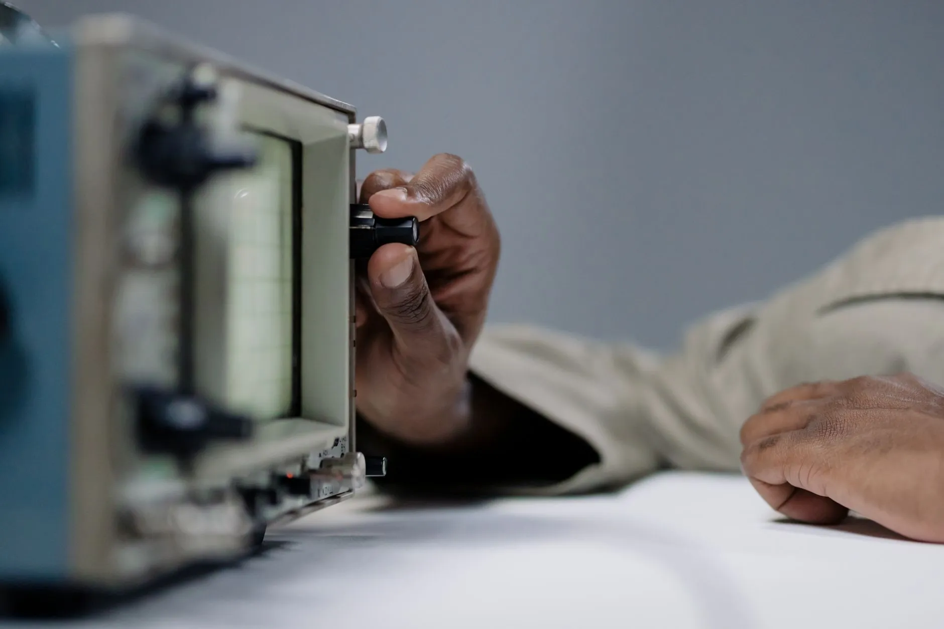 高灵敏度GPRS模块在远程定位终端中的应用方案
